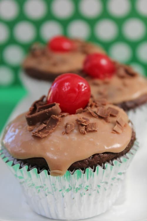 cherry codial cupcakes