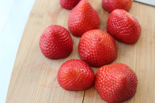 Plate of strawberries.