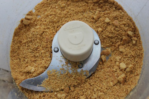 Graham cracker in food processor.