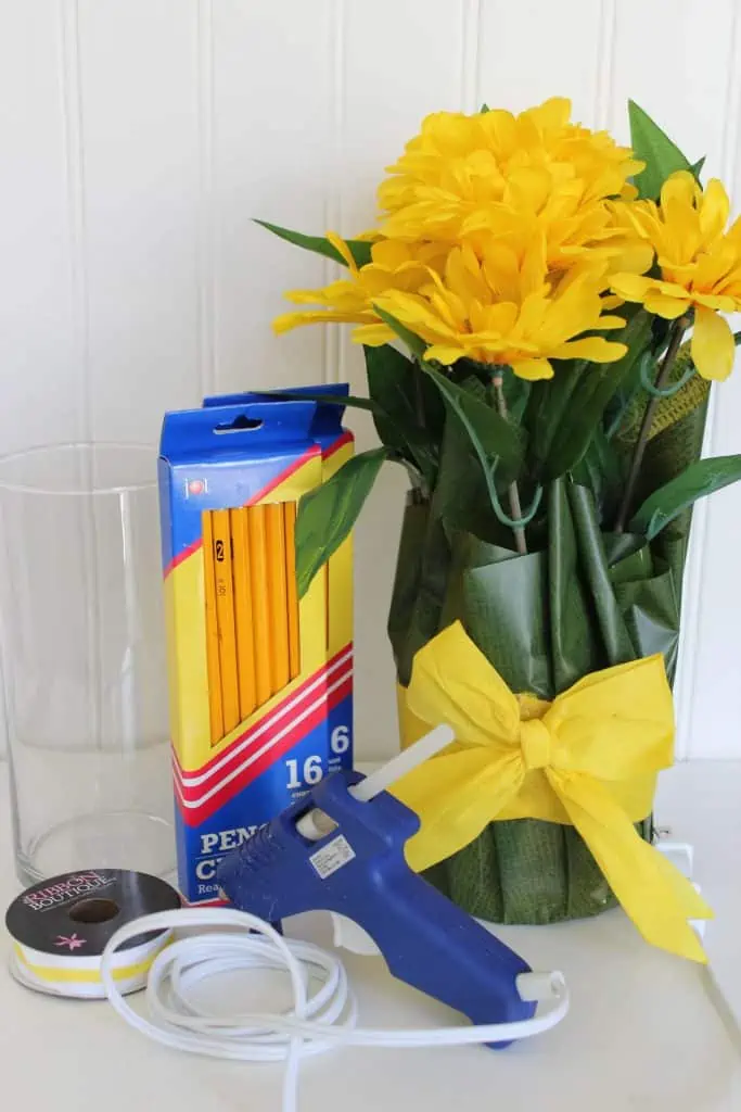 Supplies needed for Teacher Appreciation Gift Pencil Vase