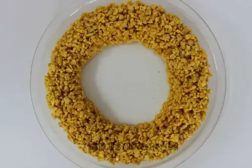 Candy Corn Rice Krispie Treats in a circle