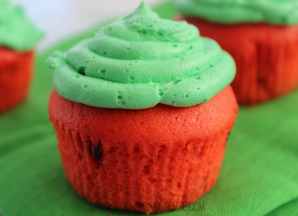red and green cupcakes