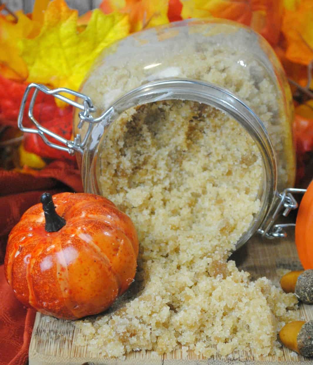 DIY Pumpkin Spice Brown Sugar Body Scrub