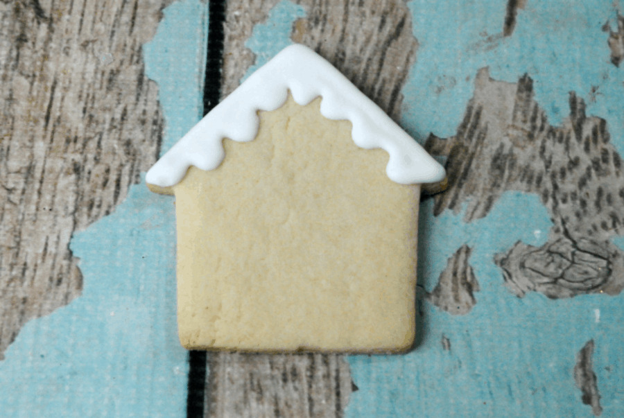how to frost a gingerbread cookie.