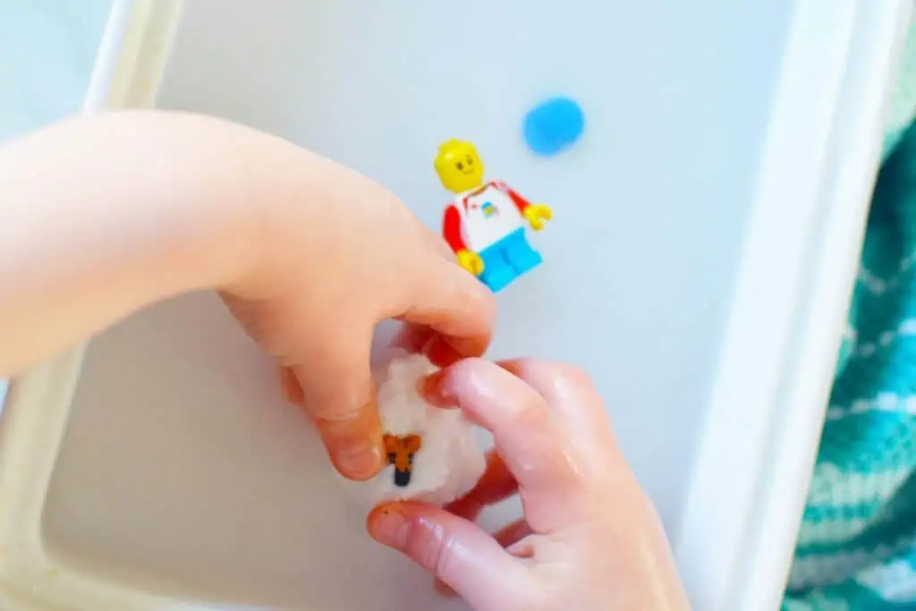 bath fizzie with toy inside