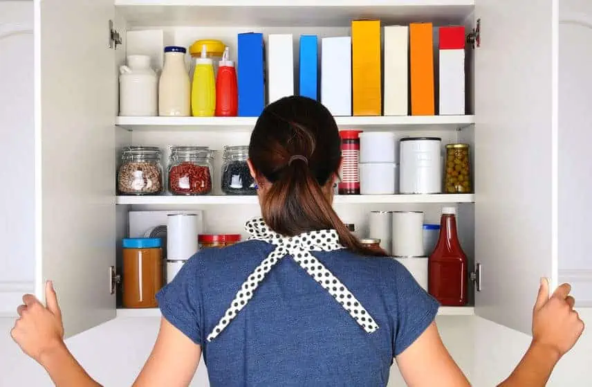 10 Pantry Essentials that Every Kitchen Needs 