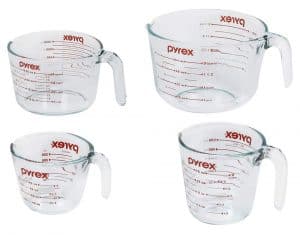 Pyrex 4-piece glass measuring cup set.