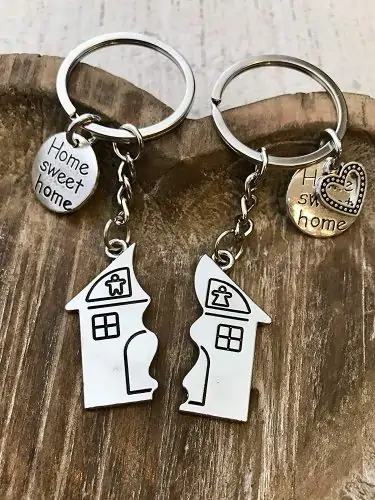 Couples homeowner keychain. The Best Gifts for New Homeowners
