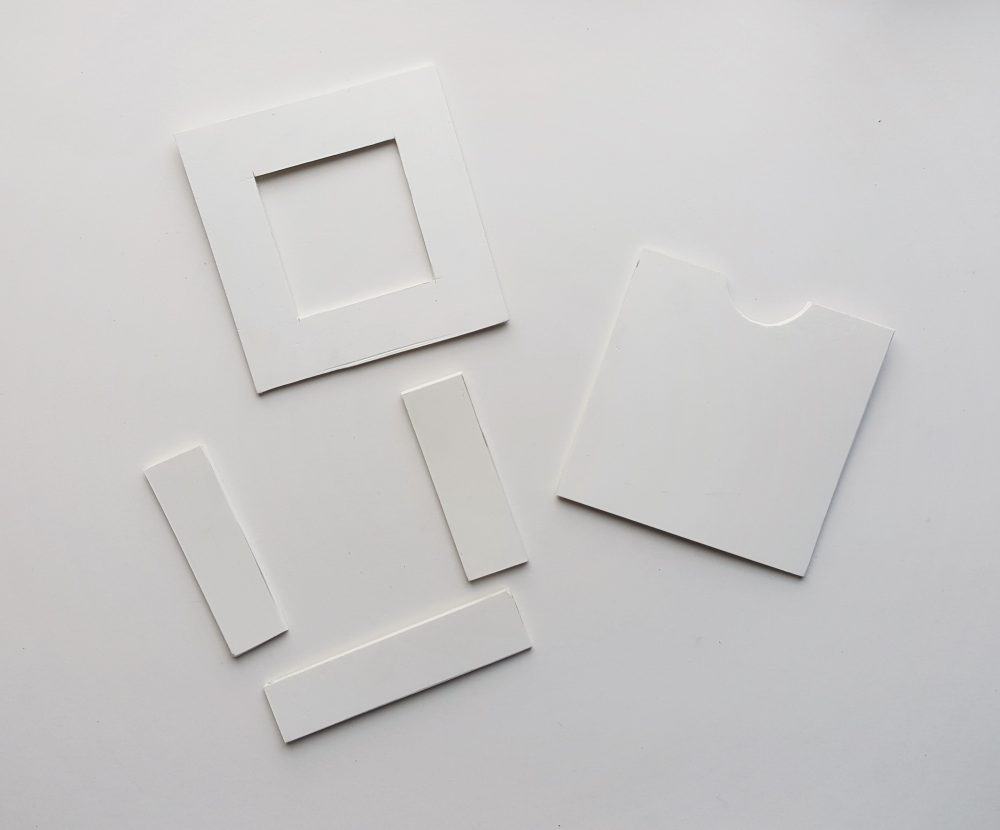 How to make paper heart frames.