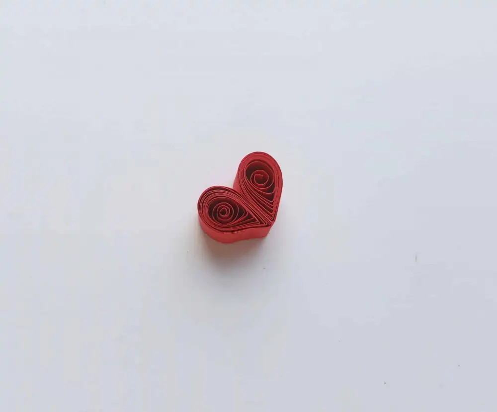 how to do paper quilling 
