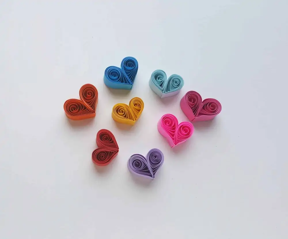 paper quilling hearts