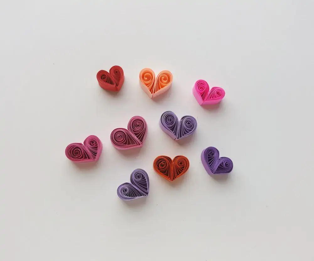 paper quilling hearts