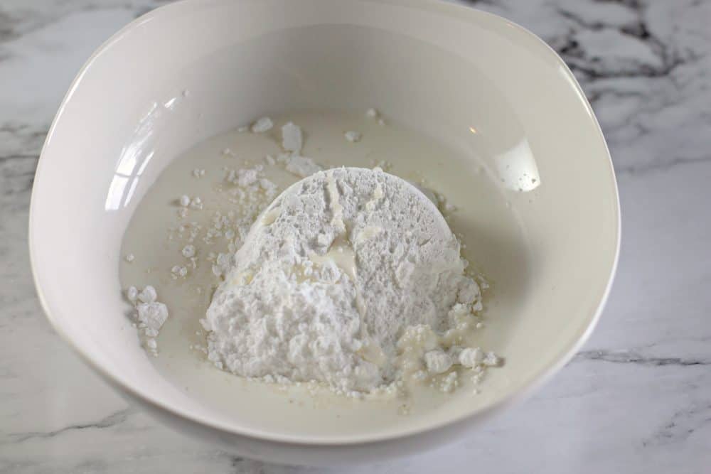 Powdered sugar and heavy cream for the Lemon Blueberry Cream Cheese Danish frosting.