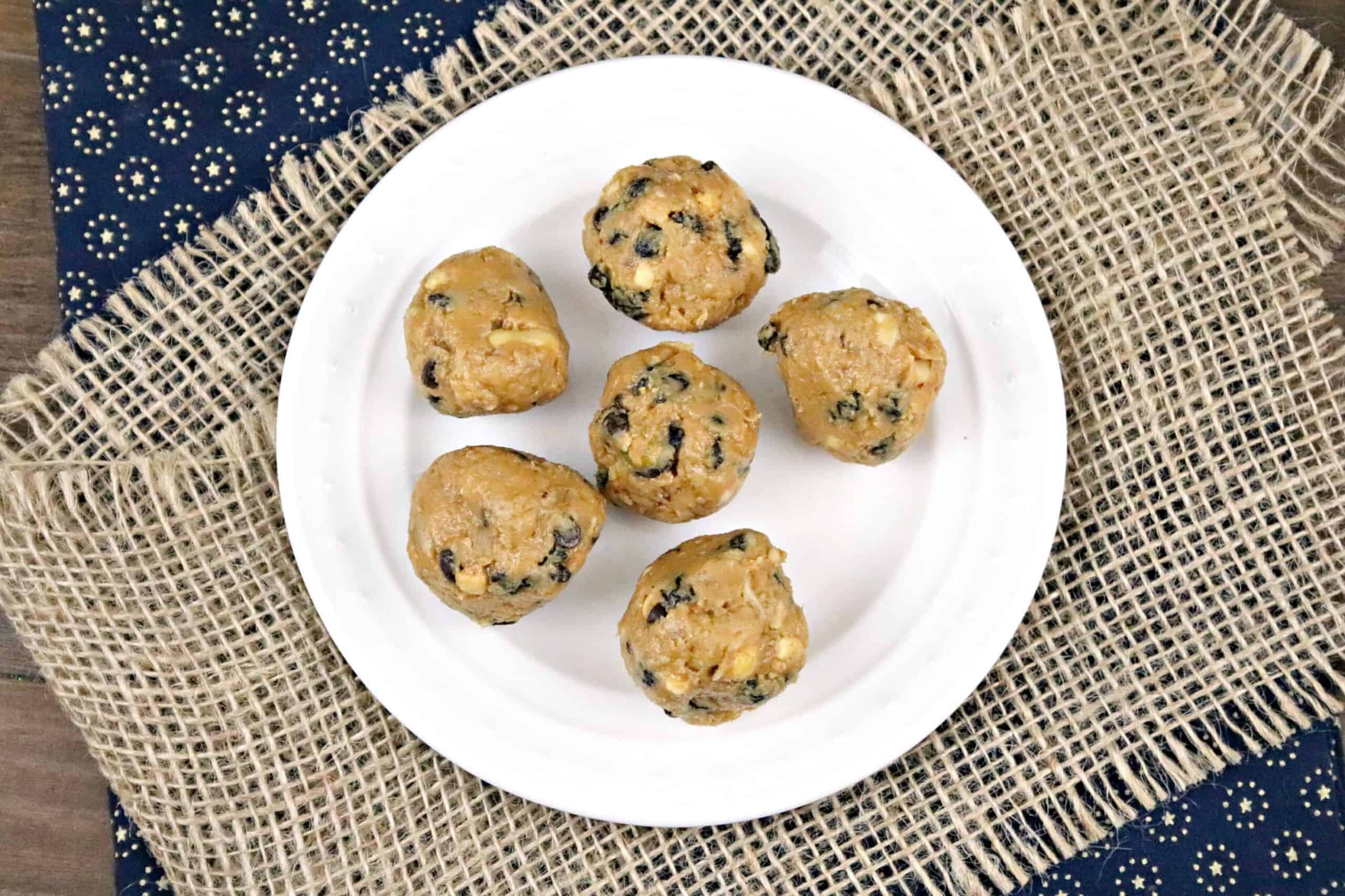 Easy No Bake Energy Bites Recipe