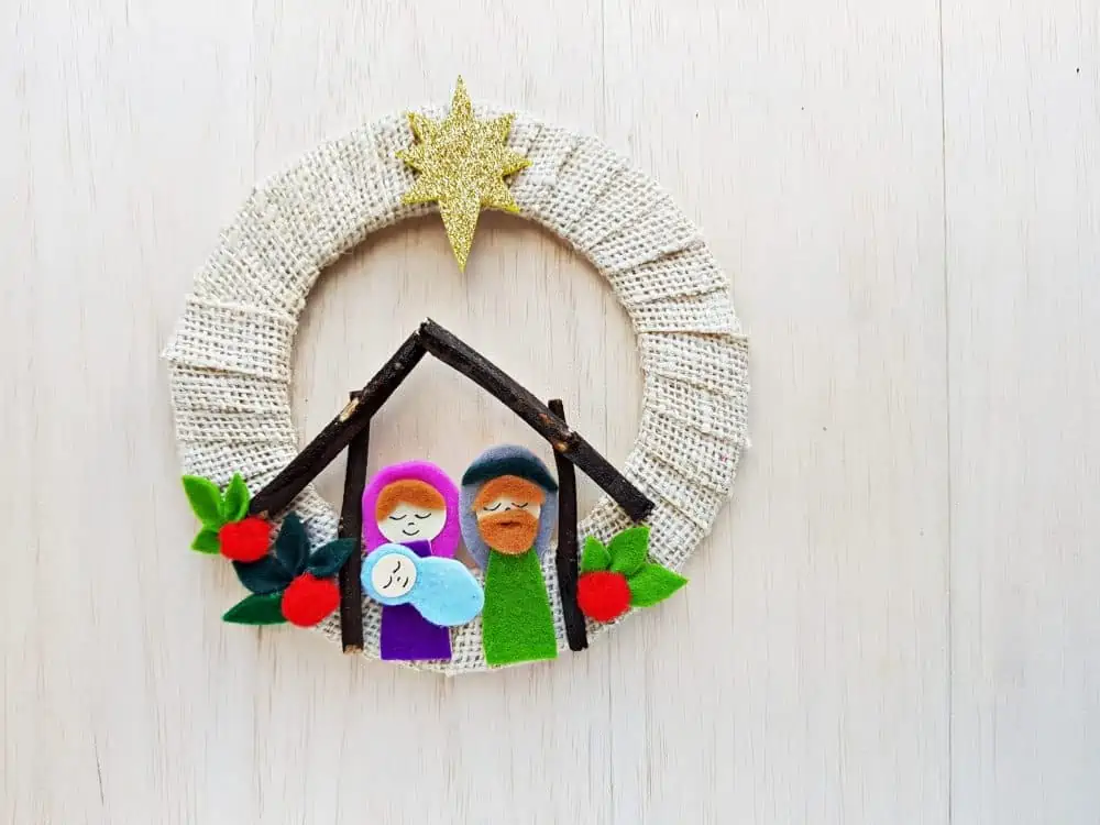 DIY Nativity Scene Wreath Craft