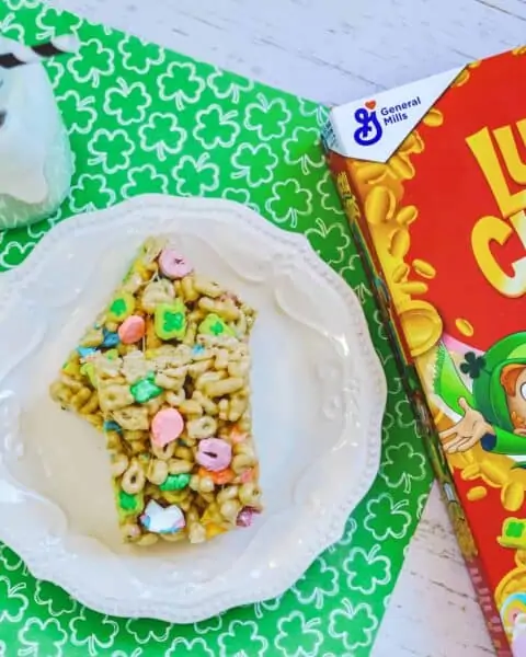 Lucky Charms treats to celebrate Saint Patrick's Day.