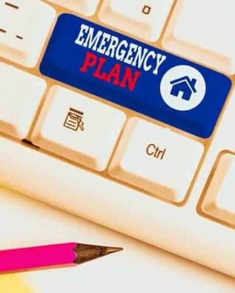 keyboard wiht a key that says Emergency Plan on it