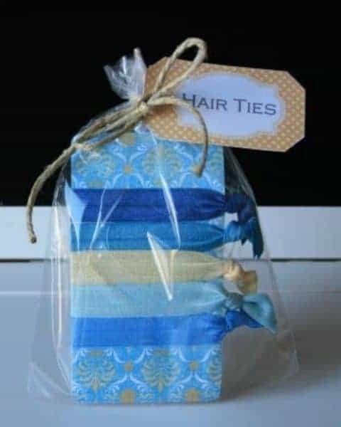 Giftwrap Christmas hair ties.