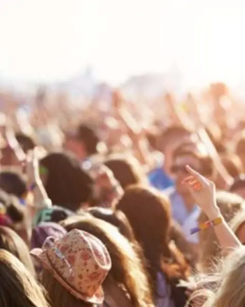 9 Common Summer Splurges & How to Save