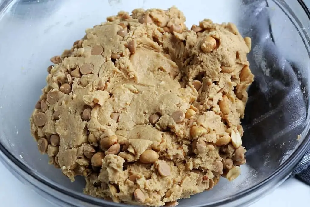 Fold the peanut butter chips into the peanut butter cookies.