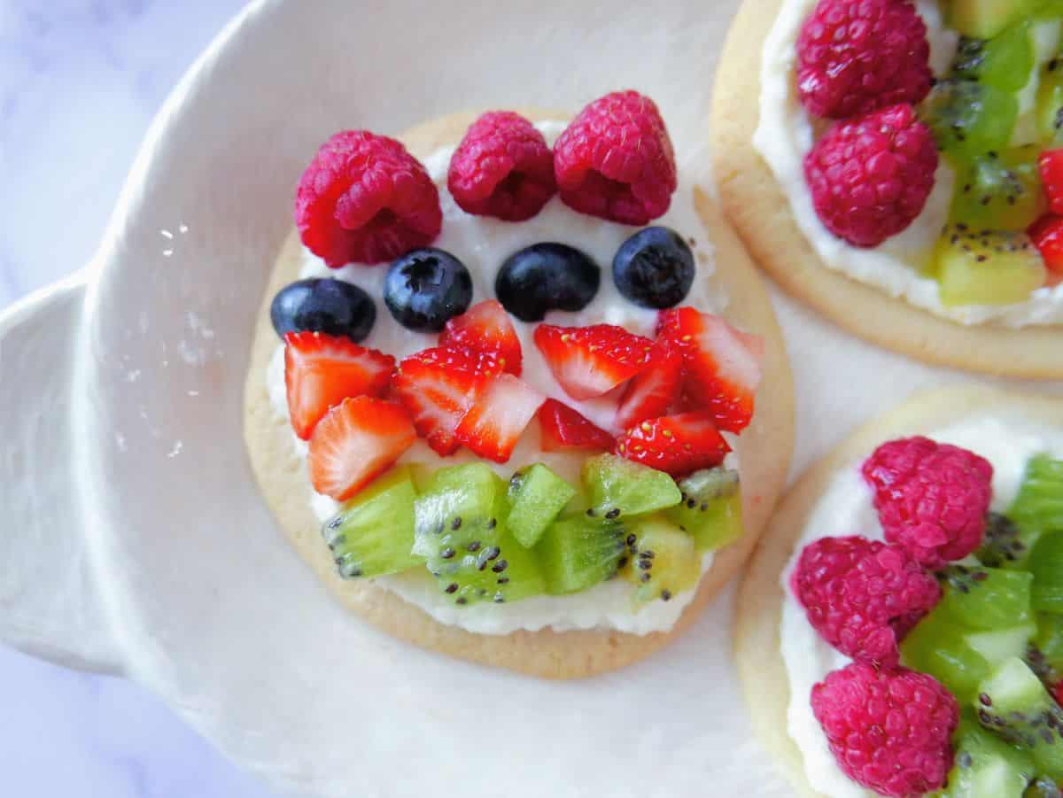 Mini Fruit Pizza Recipe