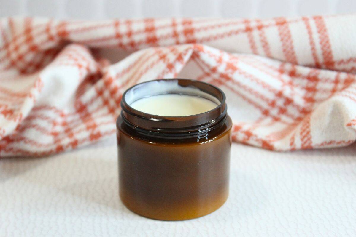 Easy Natural Sunscreen Recipe