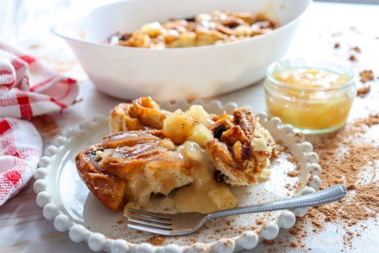 Apple Pie Cinnamon Rolls